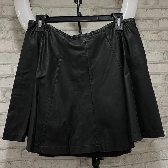 L'amor Nannete Lepore Dresses & Skirts - Faux Black Leather Mini Skirt